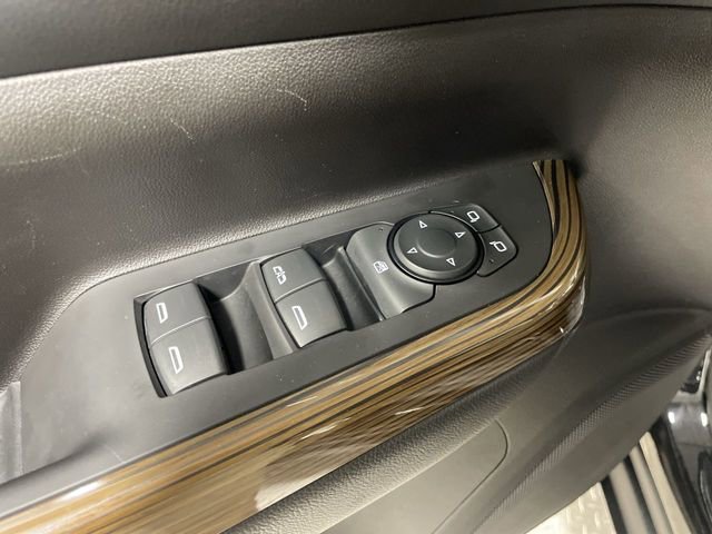 Used 2023 GMC Acadia SLE FWD image 13