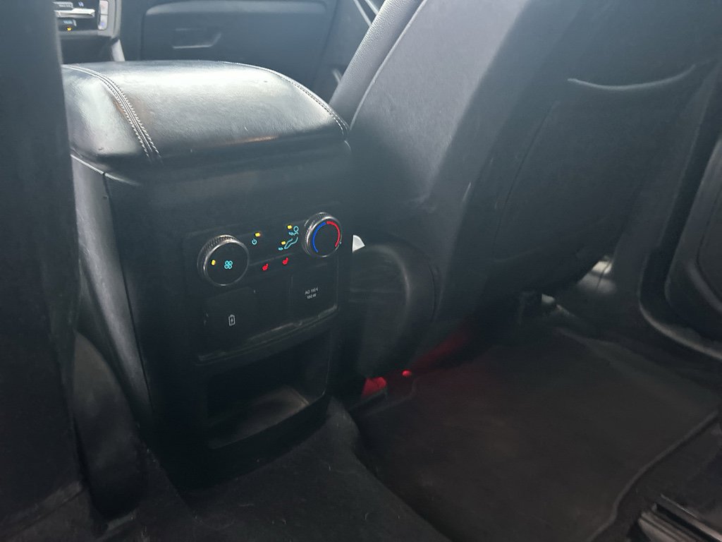 Used 2020 Ford Explorer Limited image 12