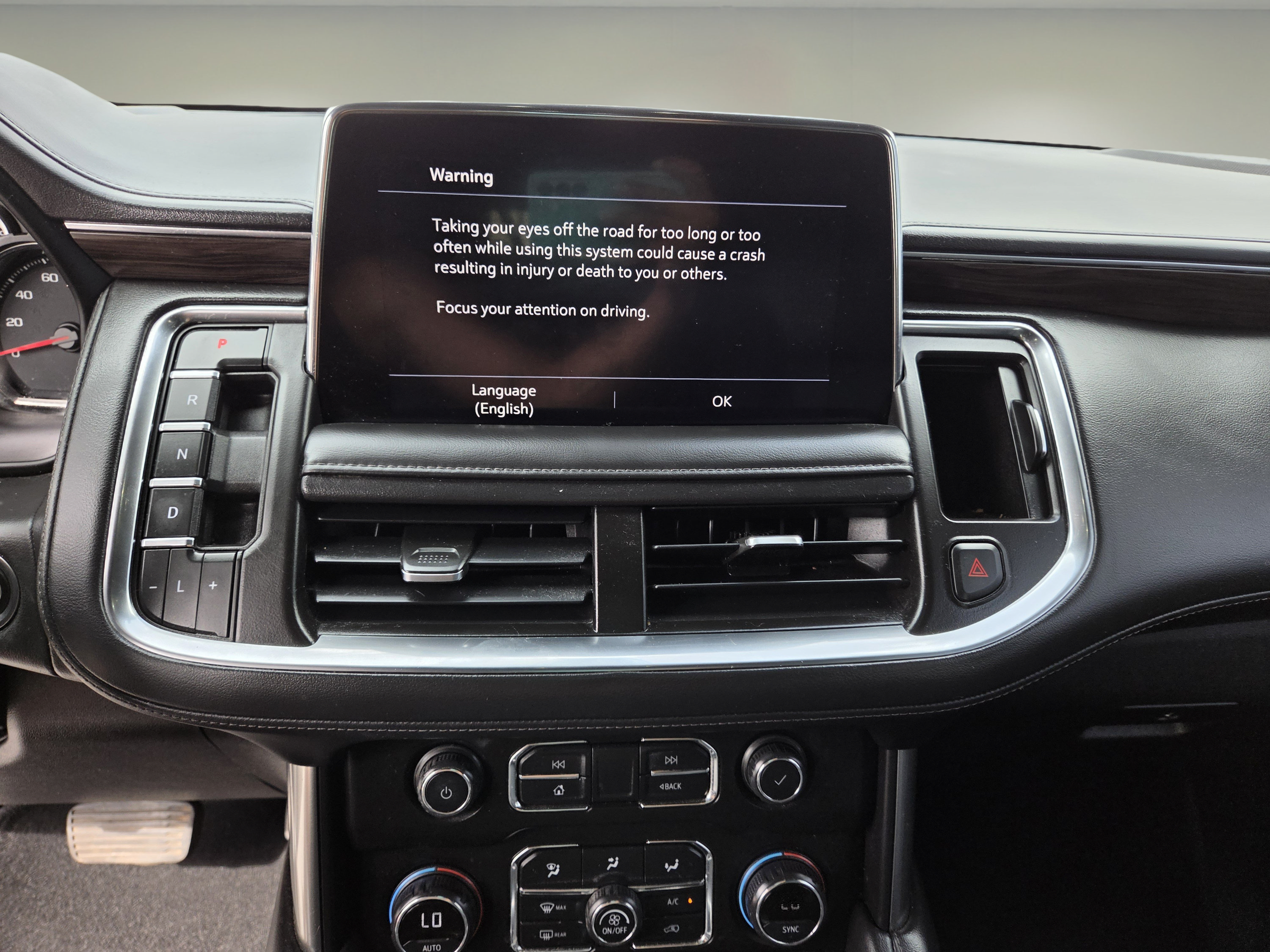 Used 2021 Chevrolet Suburban Z71 w/ Rear Media and Nav Package AWD/4WD image 15