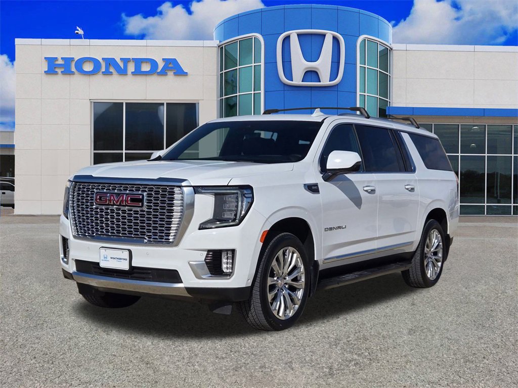 Used 2024 GMC Yukon XL Denali w/ Advanced Technology Package image 7