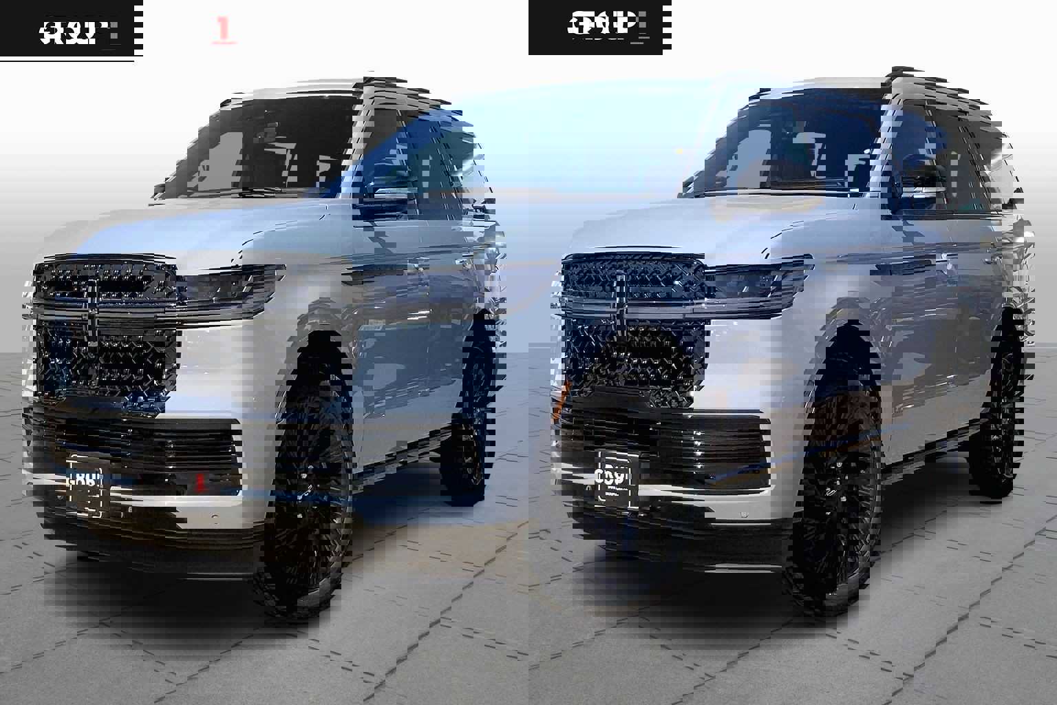 New 2026 Lincoln Navigator Reserve w/ Jet Appearance Package image 1