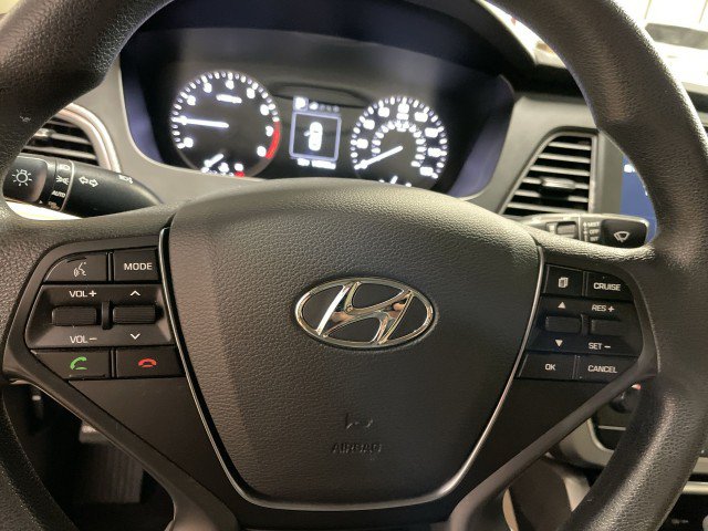 Used 2017 Hyundai Sonata SE FWD image 16