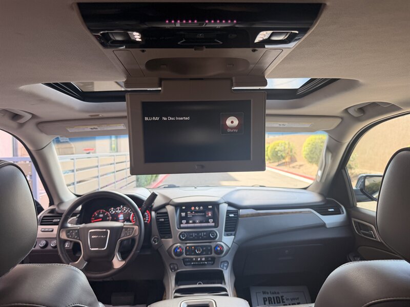 Used 2015 GMC Yukon XL Denali w/ Touring Package AWD/4WD image 26