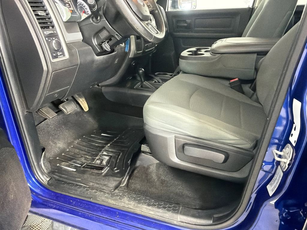 Used 2017 RAM 2500 Tradesman w/ Chrome Appearance Group image 9