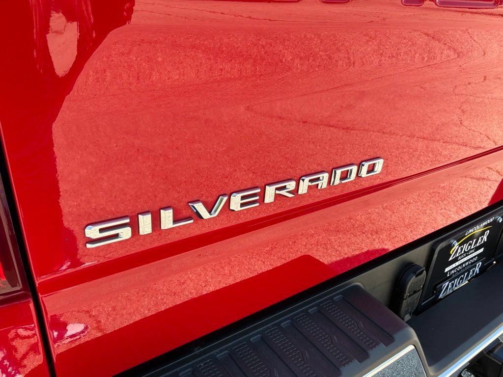 Used 2023 Chevrolet Silverado 1500 LT AWD/4WD image 21