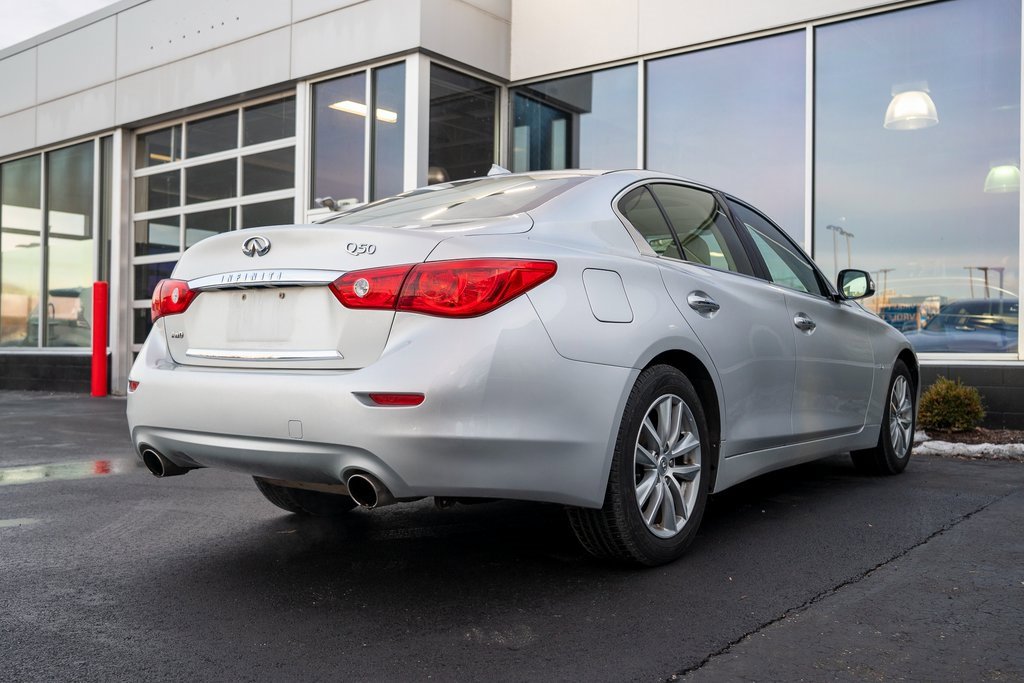 Used 2015 INFINITI Q50 Premium w/ Navigation Package image 7