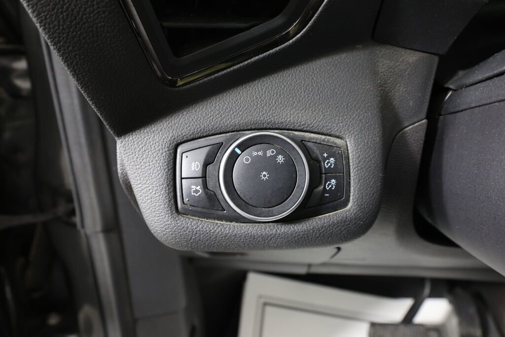 Used 2016 Ford Escape Titanium image 28