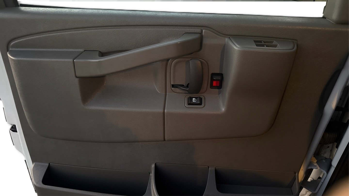 Used 2017 Chevrolet Express 3500 LT w/ LT Preferred Equipment Group image 27