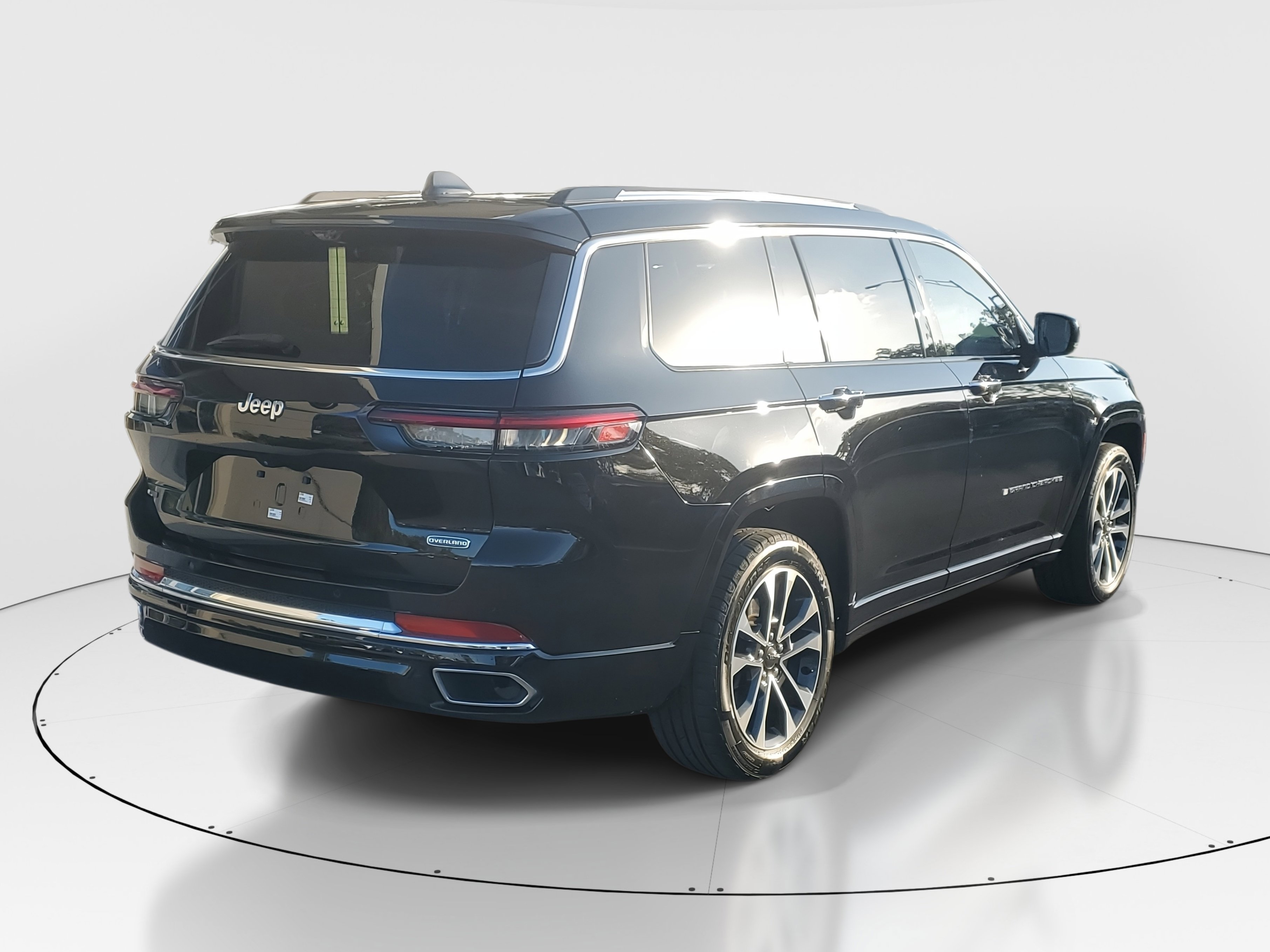 Used 2021 Jeep Grand Cherokee L Overland w/ Luxury Tech Group IV image 7