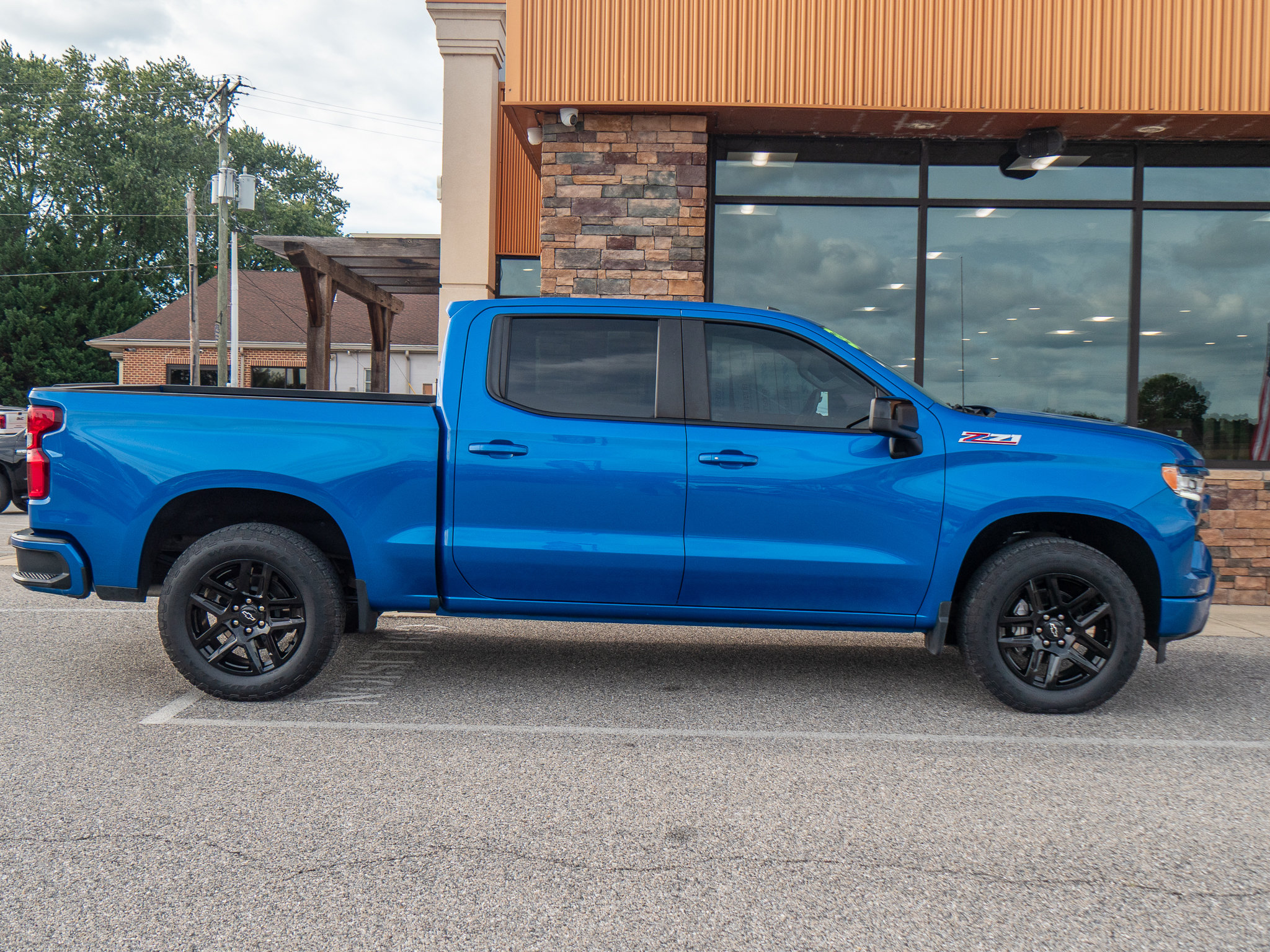 Used 2023 Chevrolet Silverado 1500 RST w/ All Star Edition Plus AWD/4WD image 2