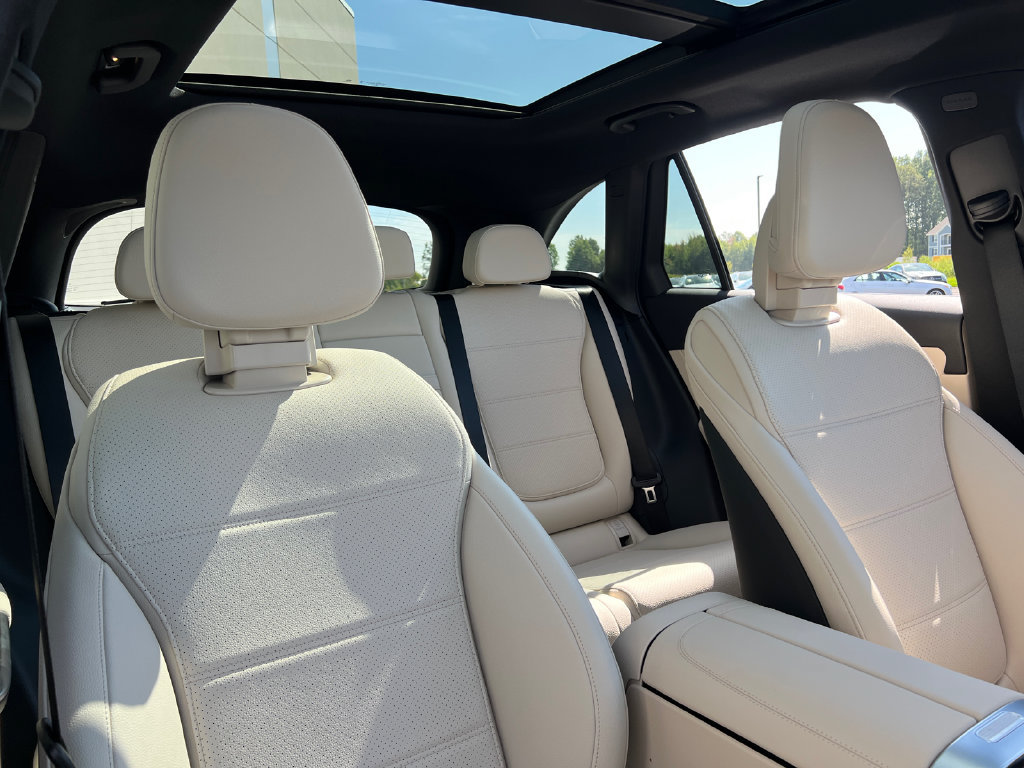 New 2027 Mercedes-Benz GLC 300 4MATIC image 24