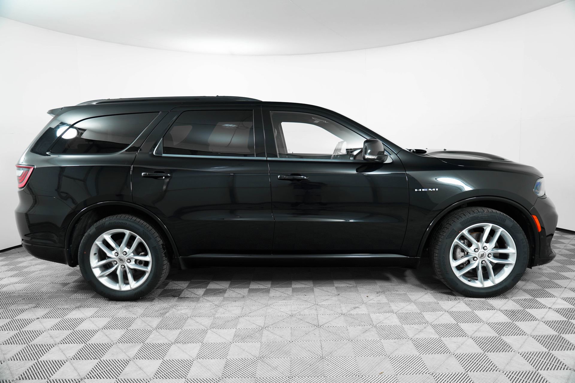Used 2023 Dodge Durango R/T image 8