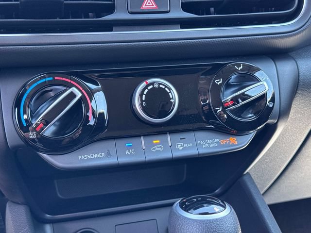 Used 2023 Hyundai Kona SEL AWD/4WD image 22