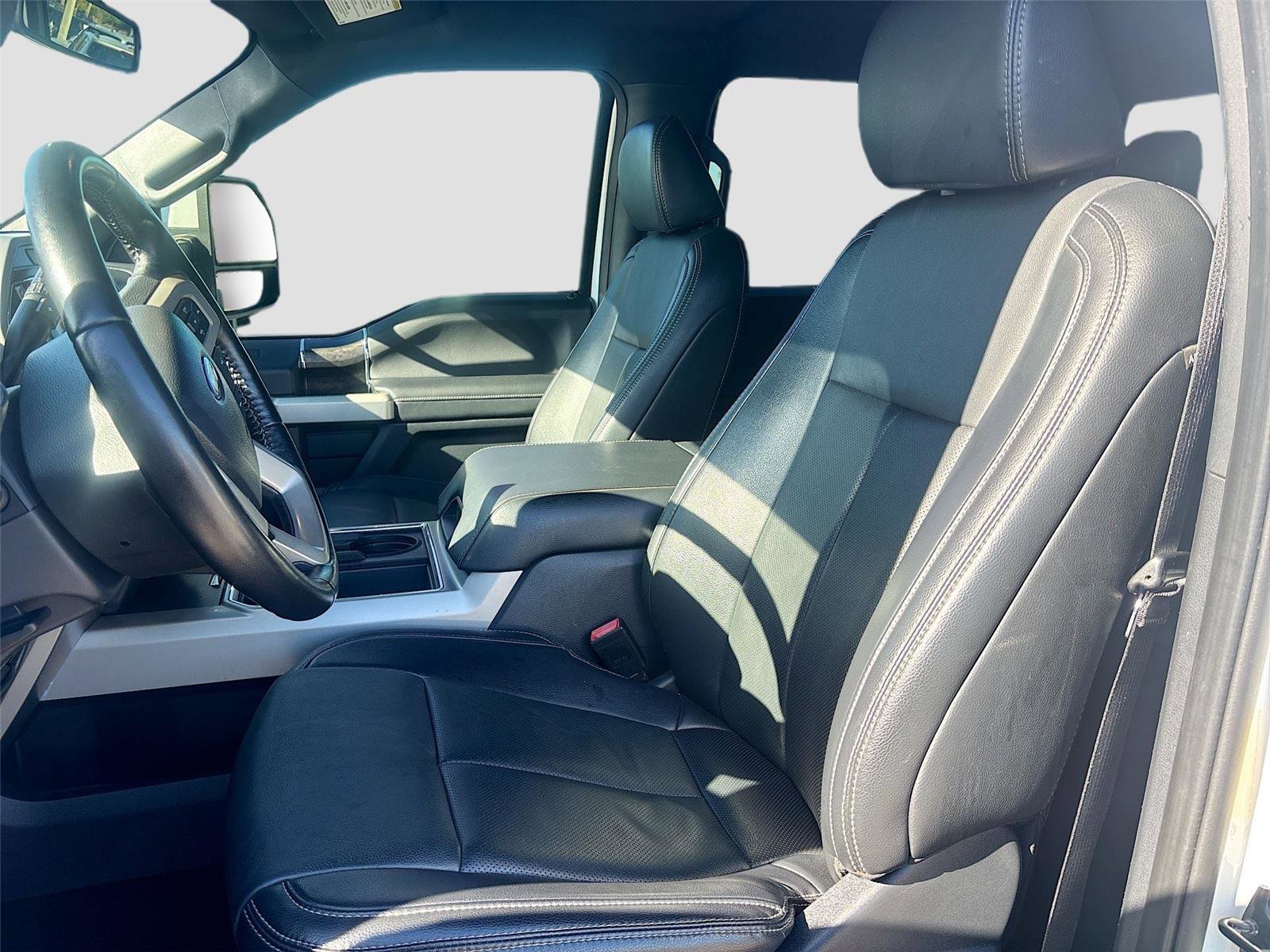 Used 2022 Ford F250 Lariat w/ Lariat Value Package image 23