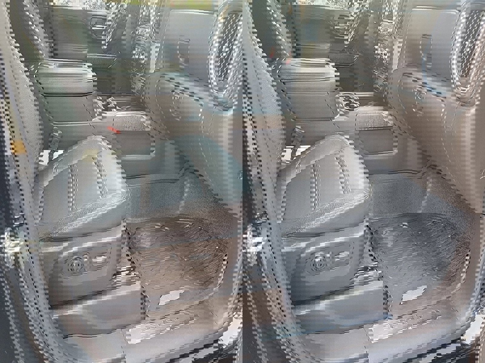 Used 2022 GMC Sierra 2500 Denali w/ Technology Package image 15