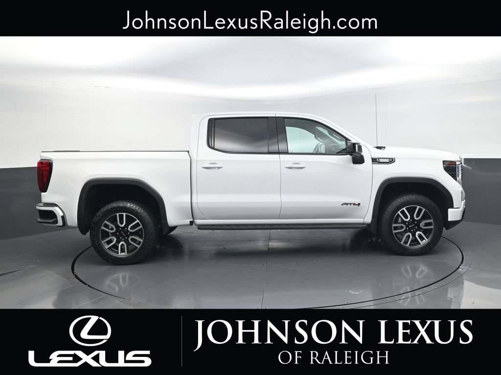 Used 2023 GMC Sierra 1500 AT4 w/ AT4 Premium Package AWD/4WD image 6