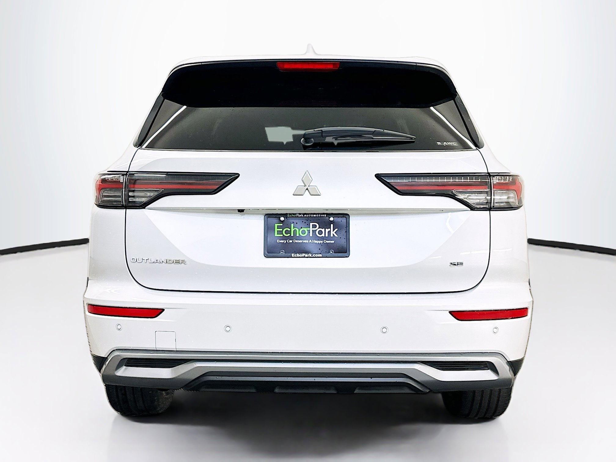 Used 2025 Mitsubishi Outlander SE image 7