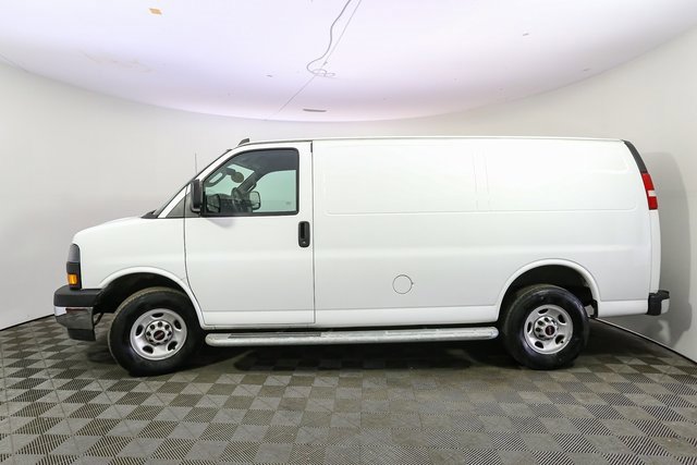 Used 2024 GMC Savana 2500 w/ Driver Convenience Package image 6