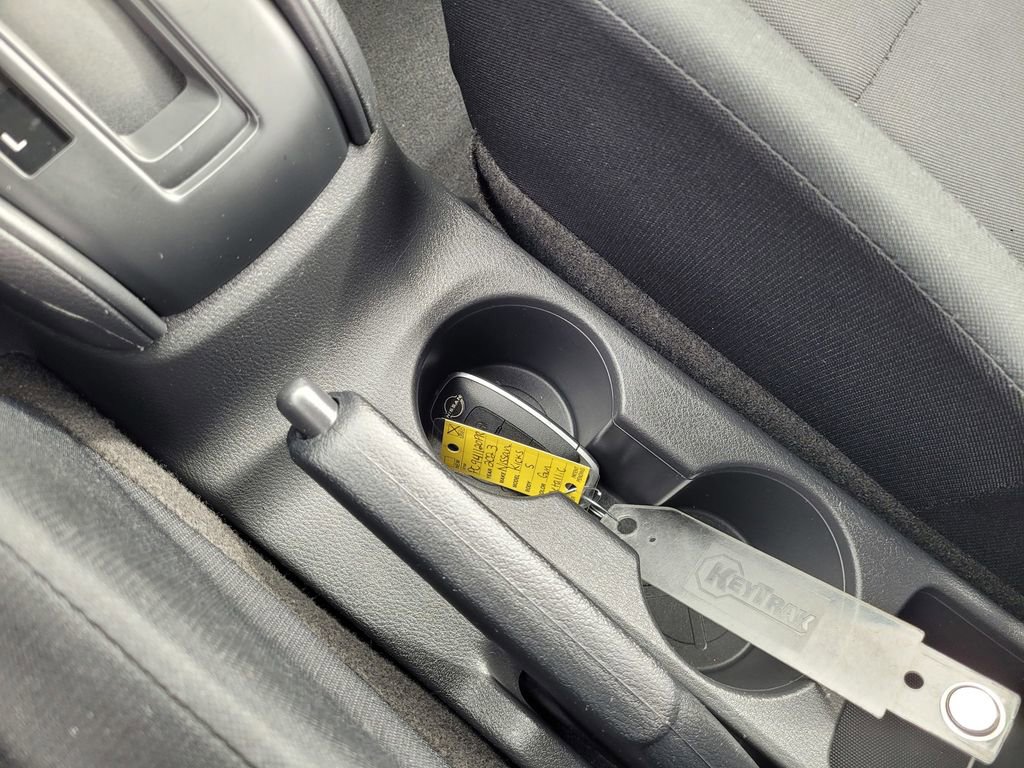 Used 2023 Nissan Kicks S image 18