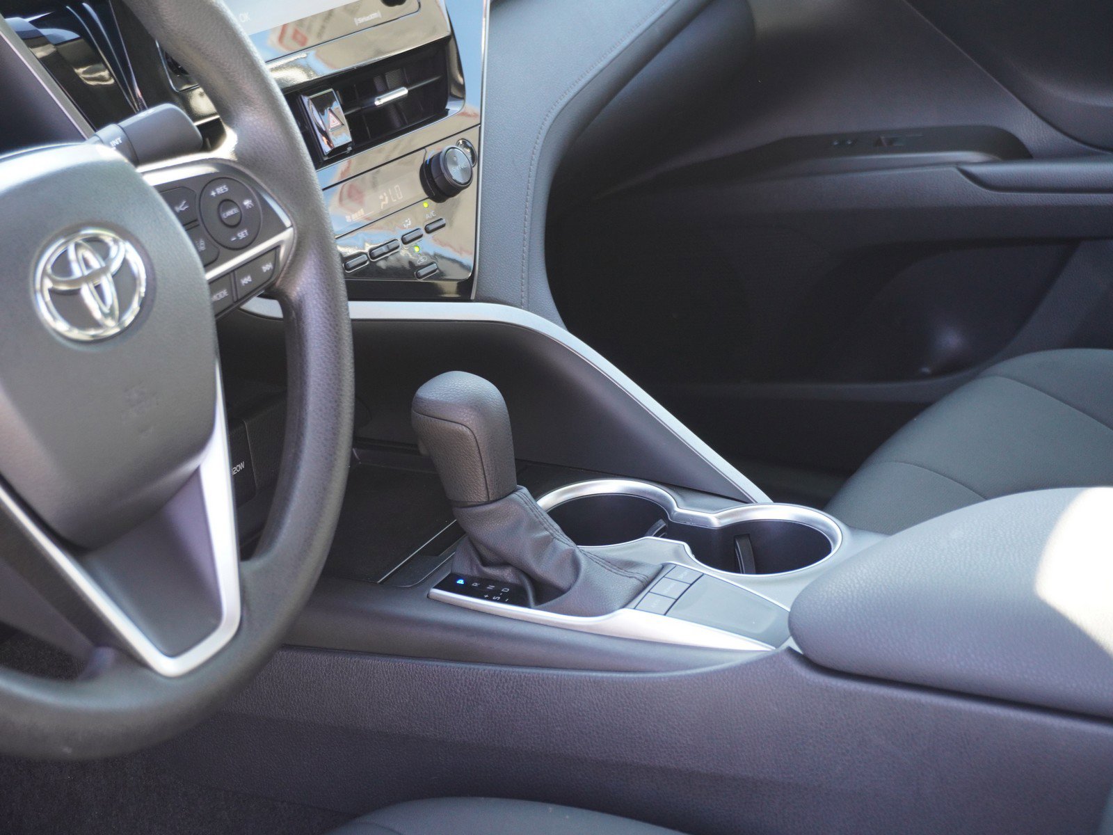 Used 2024 Toyota Camry LE image 46