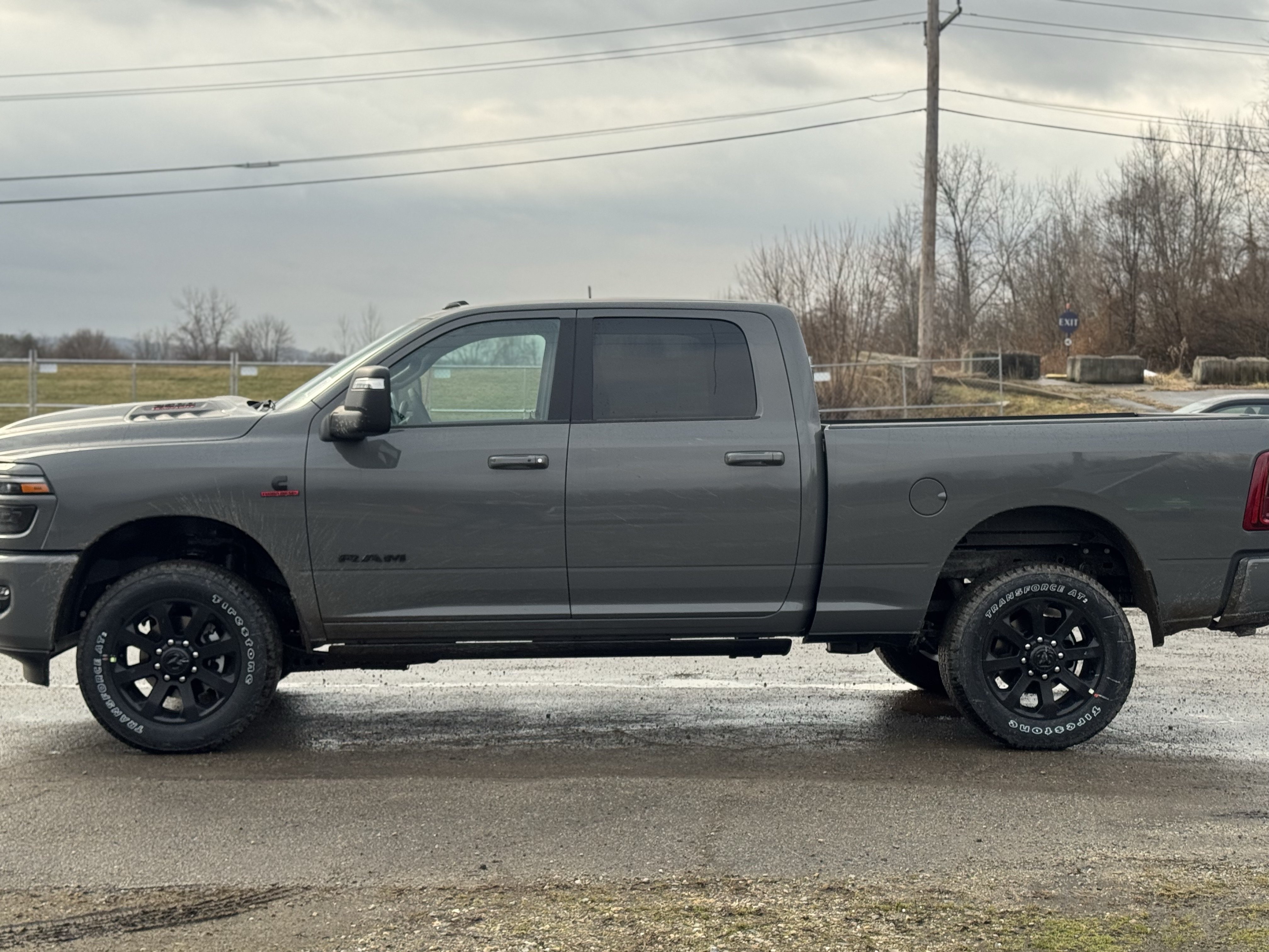 New 2026 RAM 2500 Laramie AWD/4WD image 4