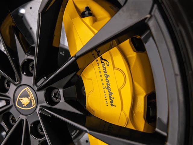 Used 2021 Lamborghini Urus image 15