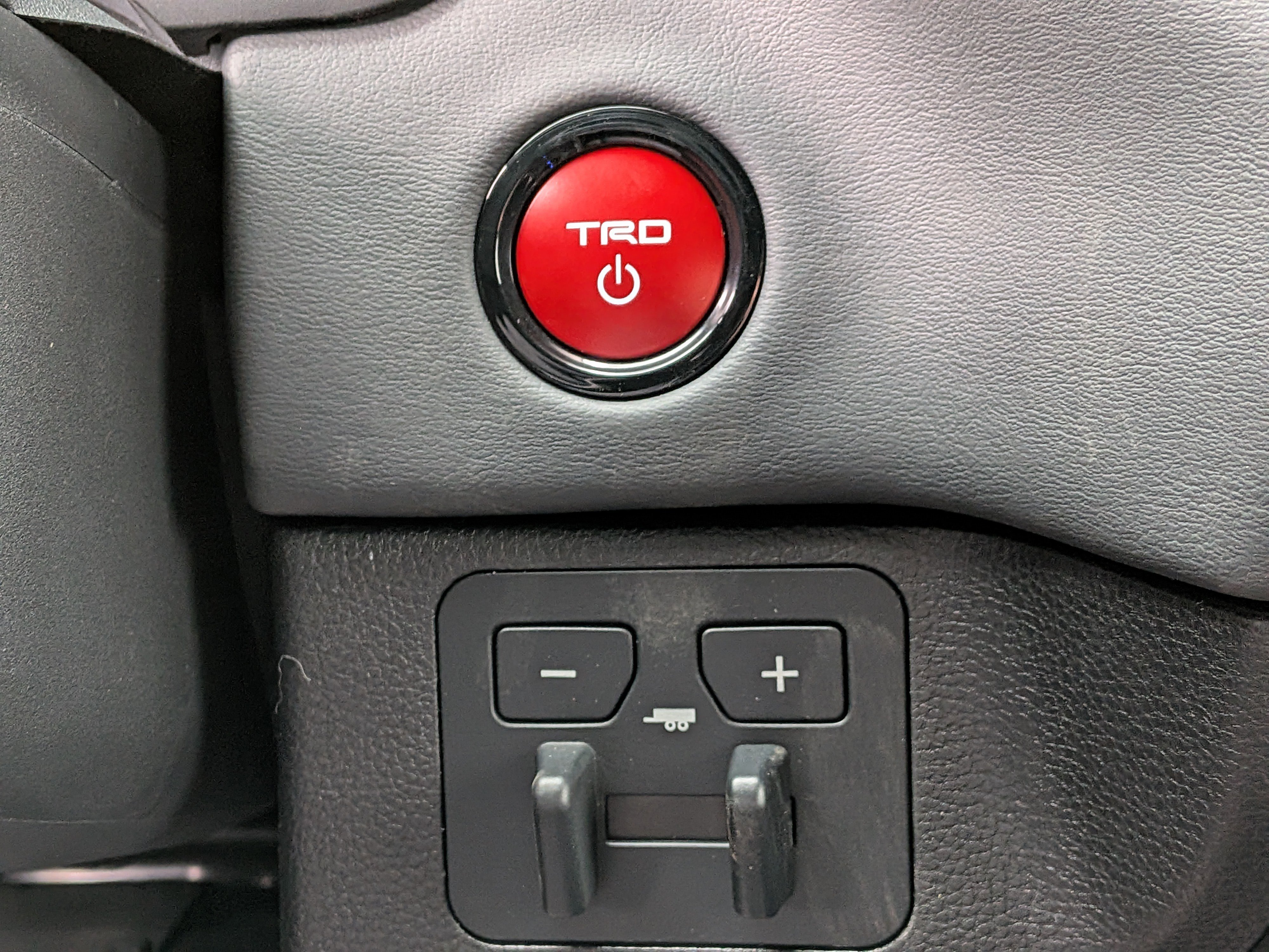 New 2026 Toyota Sequoia Platinum w/ TRD Off-Road Package image 23