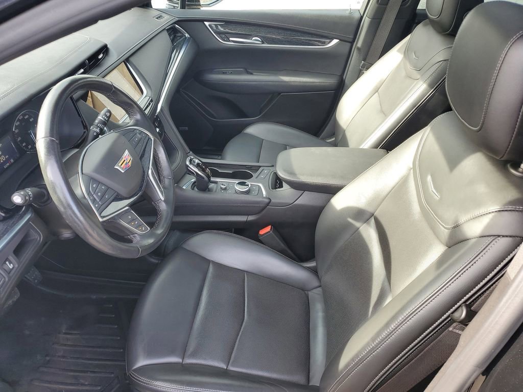 Certified 2022 Cadillac XT5 Premium Luxury image 5