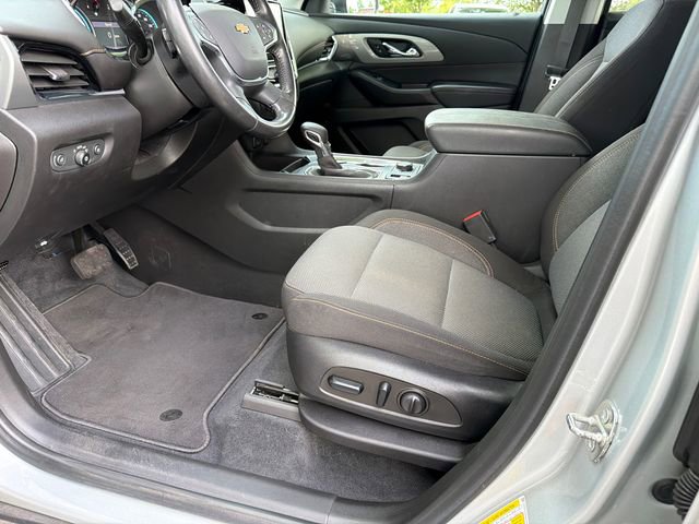 Used 2021 Chevrolet Traverse LT FWD image 9