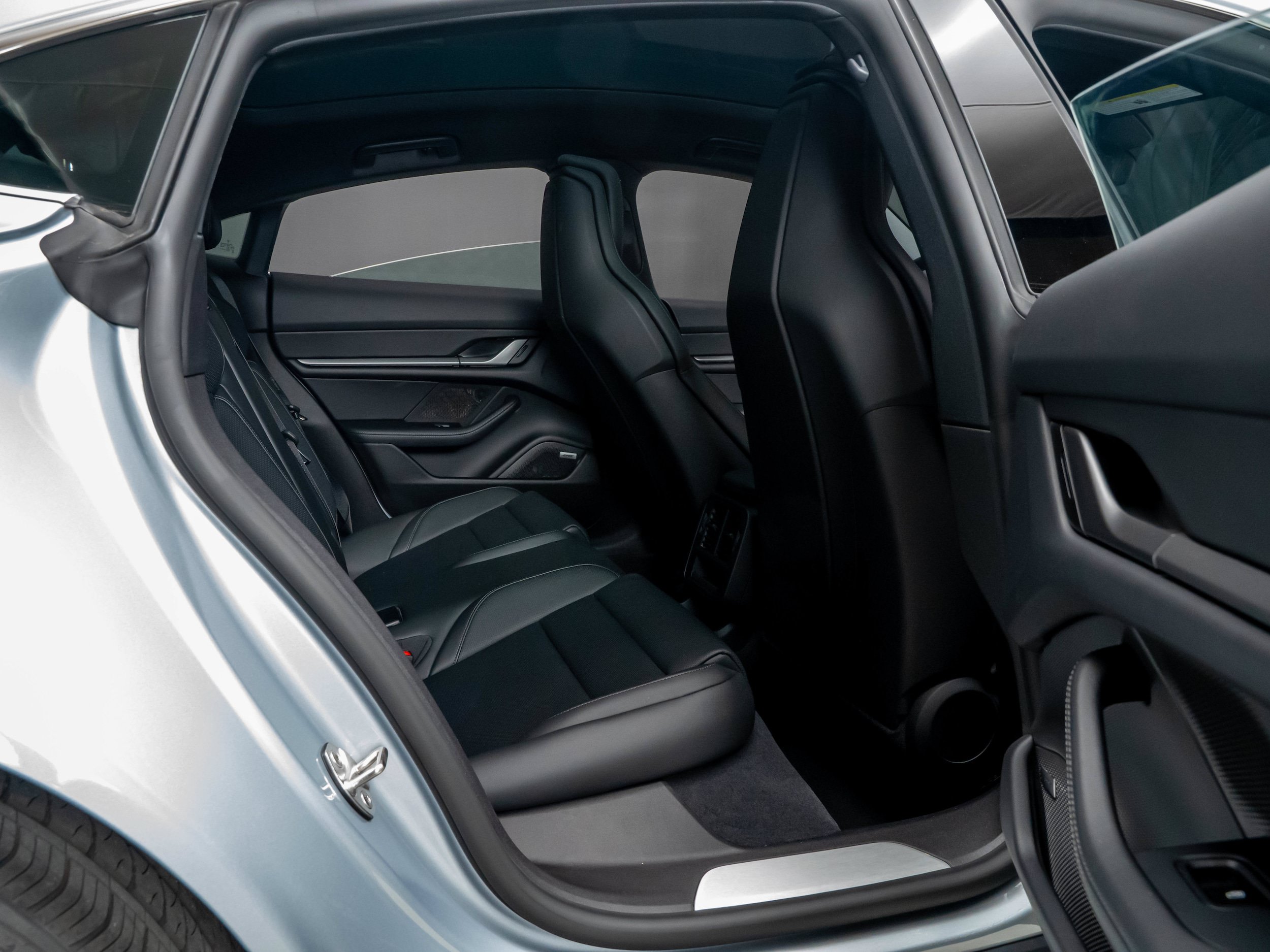 New 2026 Porsche Taycan 4S AWD/4WD image 35