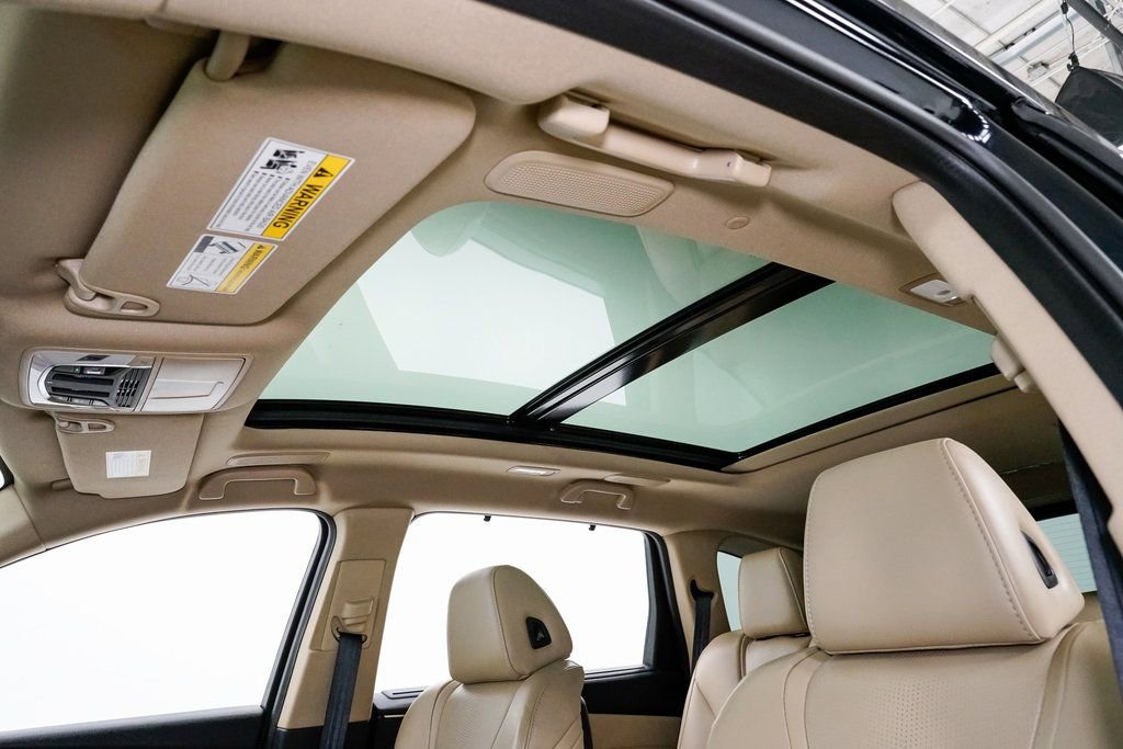 Used 2025 Acura MDX w/ Technology Package image 10