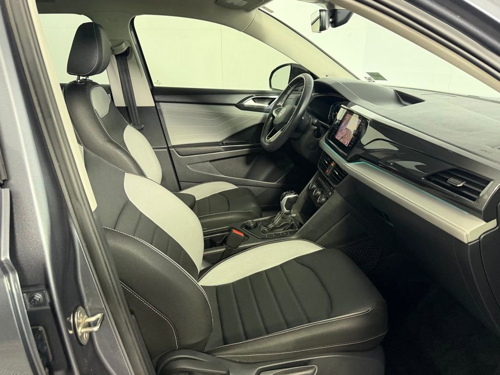 Used 2024 Volkswagen Taos SEL image 30