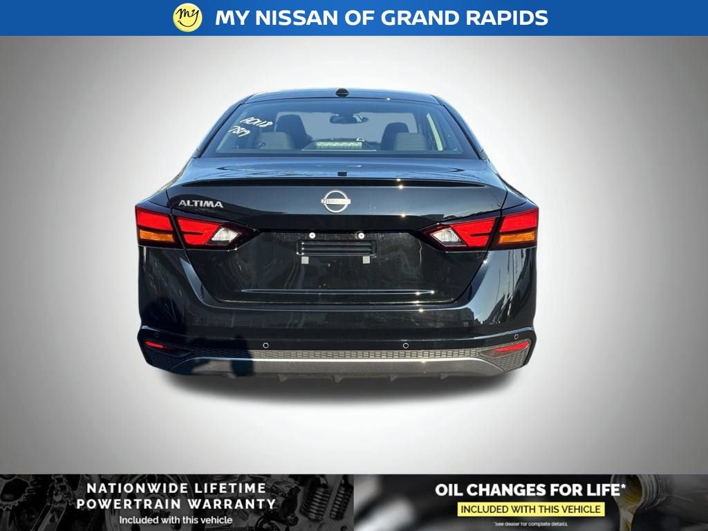 New 2026 Nissan Altima 2.5 SV FWD image 4