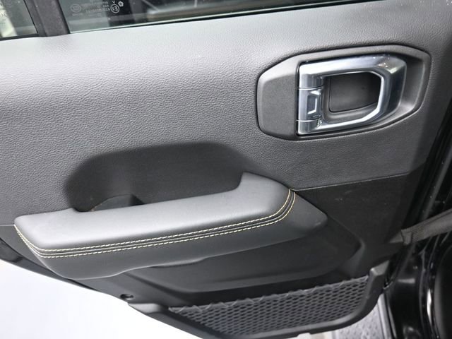 Used 2025 Jeep Gladiator Sport image 19