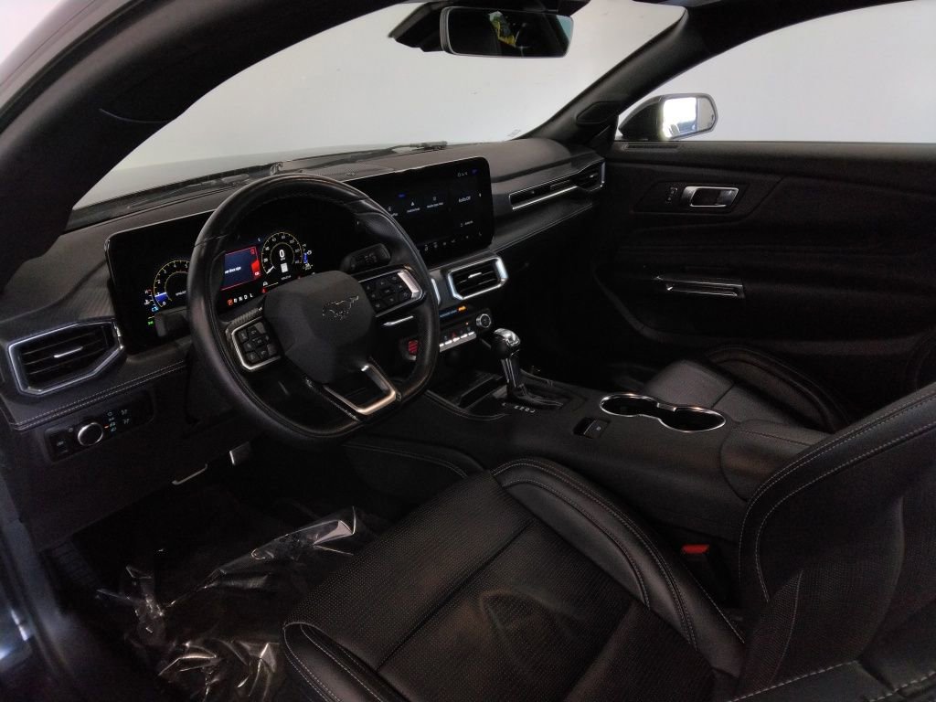 Used 2024 Ford Mustang Premium image 28