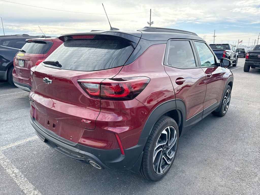 Used 2025 Chevrolet TrailBlazer RS w/ Convenience Package image 3