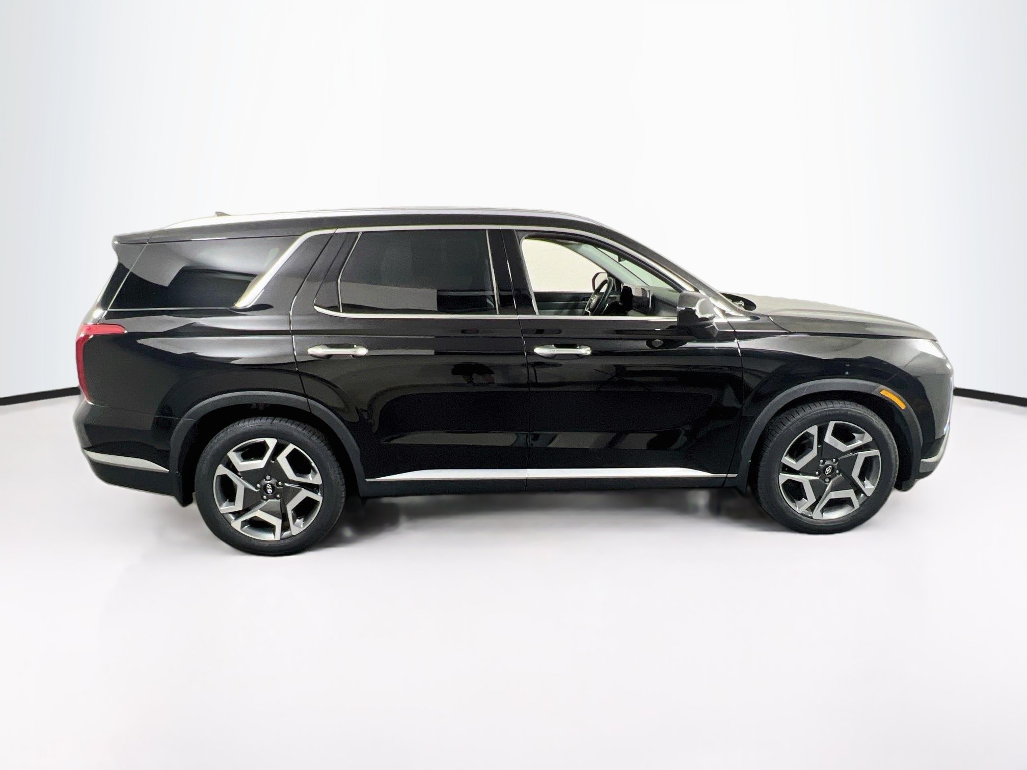 Used 2023 Hyundai Palisade SEL AWD/4WD image 4