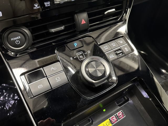 Used 2024 Toyota bZ4X Limited image 23