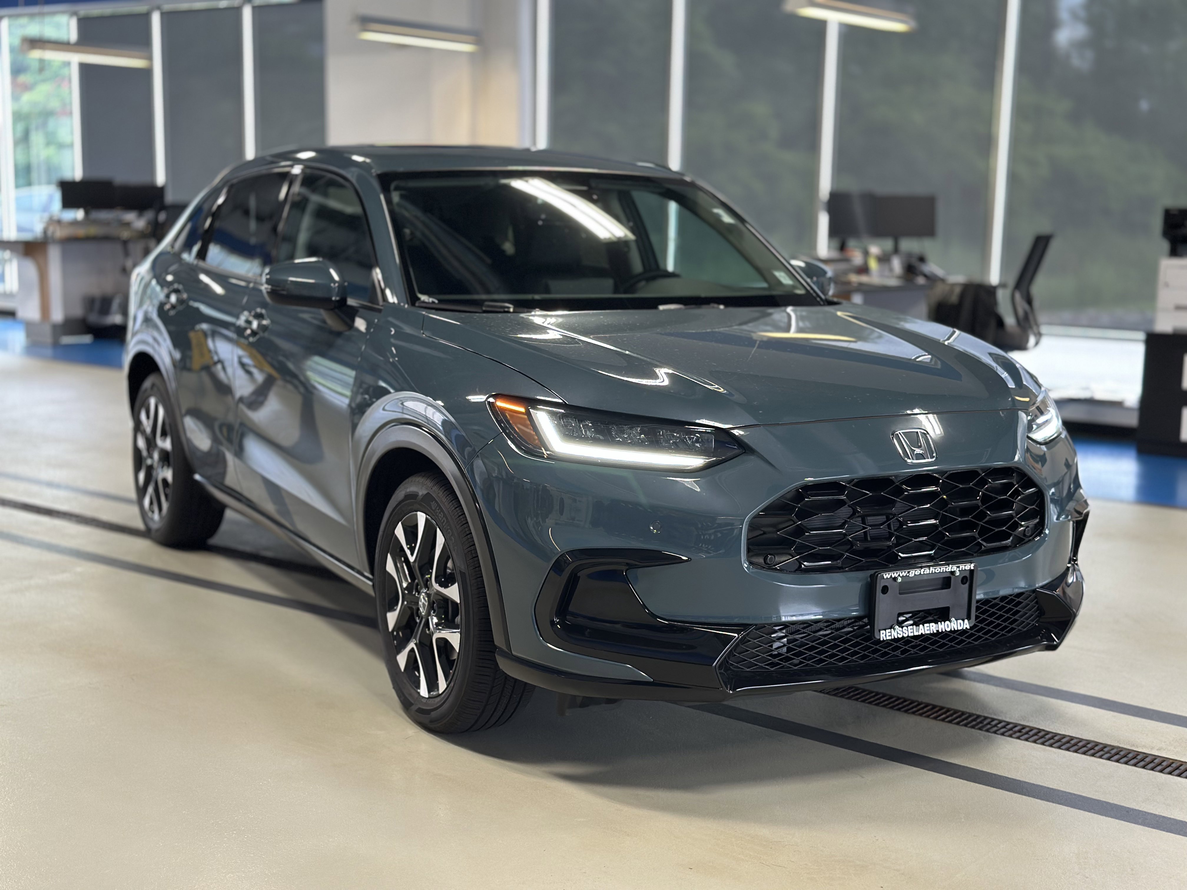 New 2027 Honda HR-V EX-L image 3