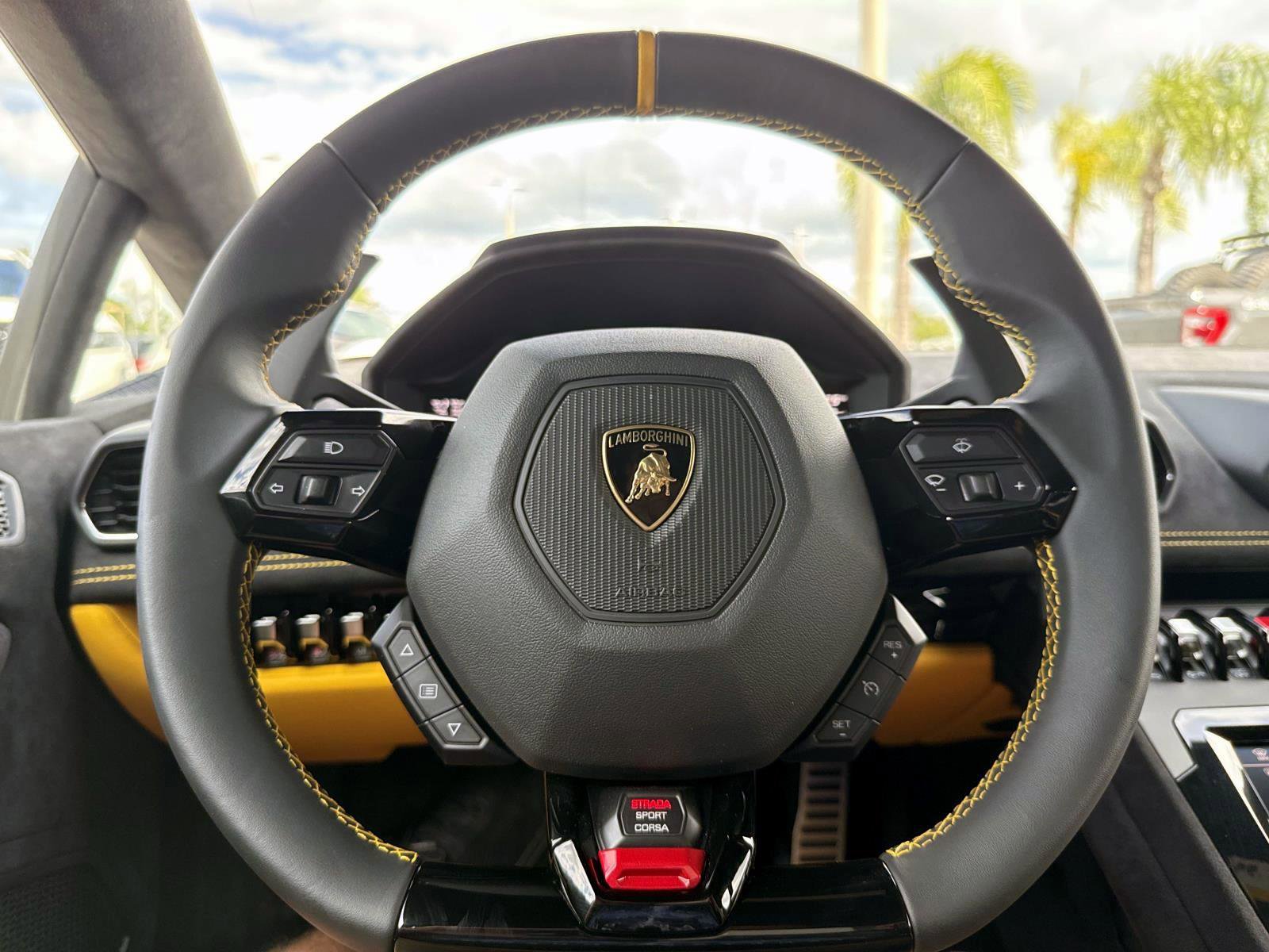 Used 2024 Lamborghini Huracan Tecnica RWD image 28