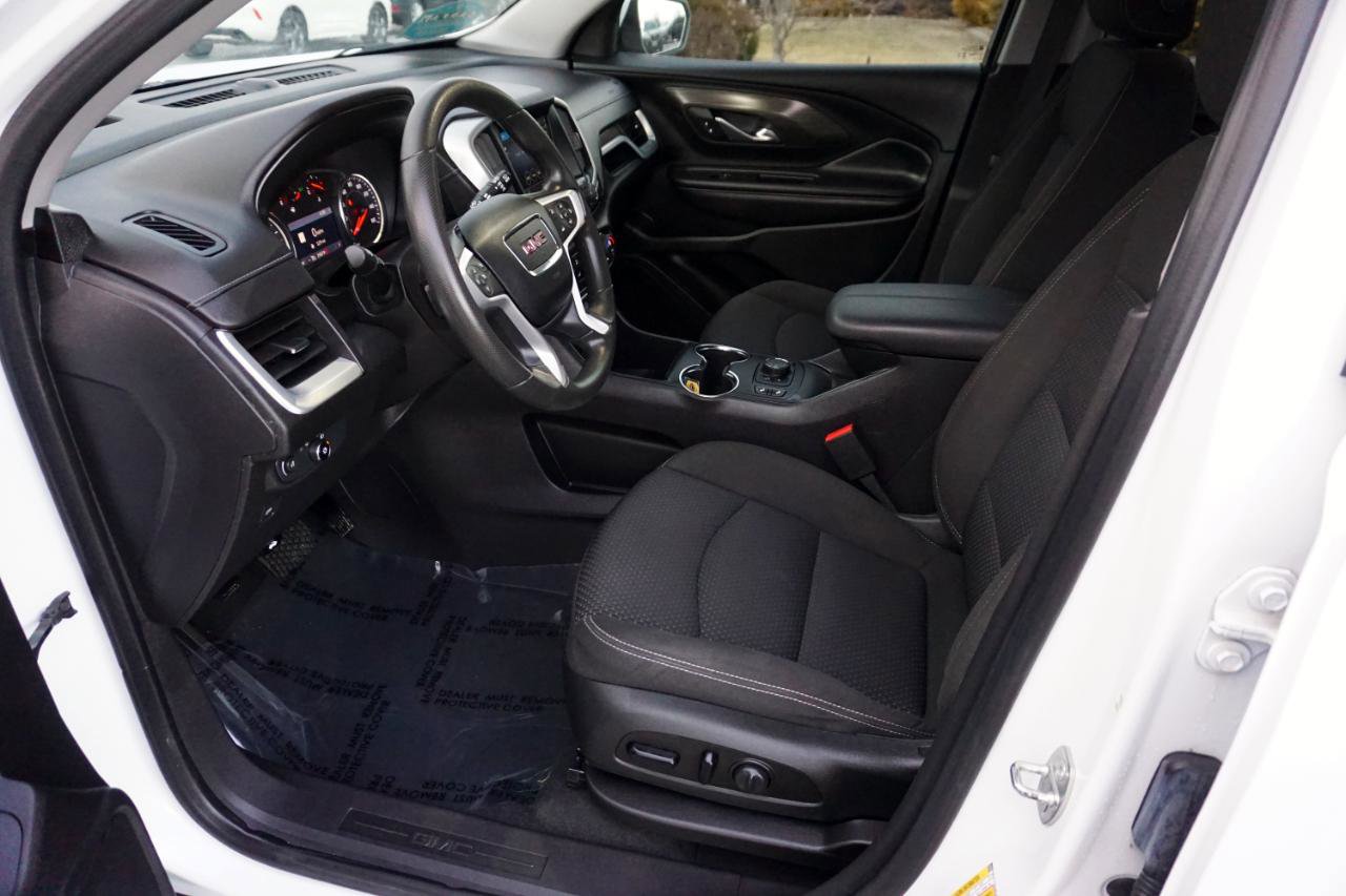 Used 2023 GMC Terrain SLE w/ Driver Convenience Package image 7