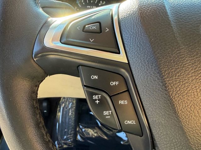 Used 2015 Ford Fusion SE w/ Equipment Group 202A image 26