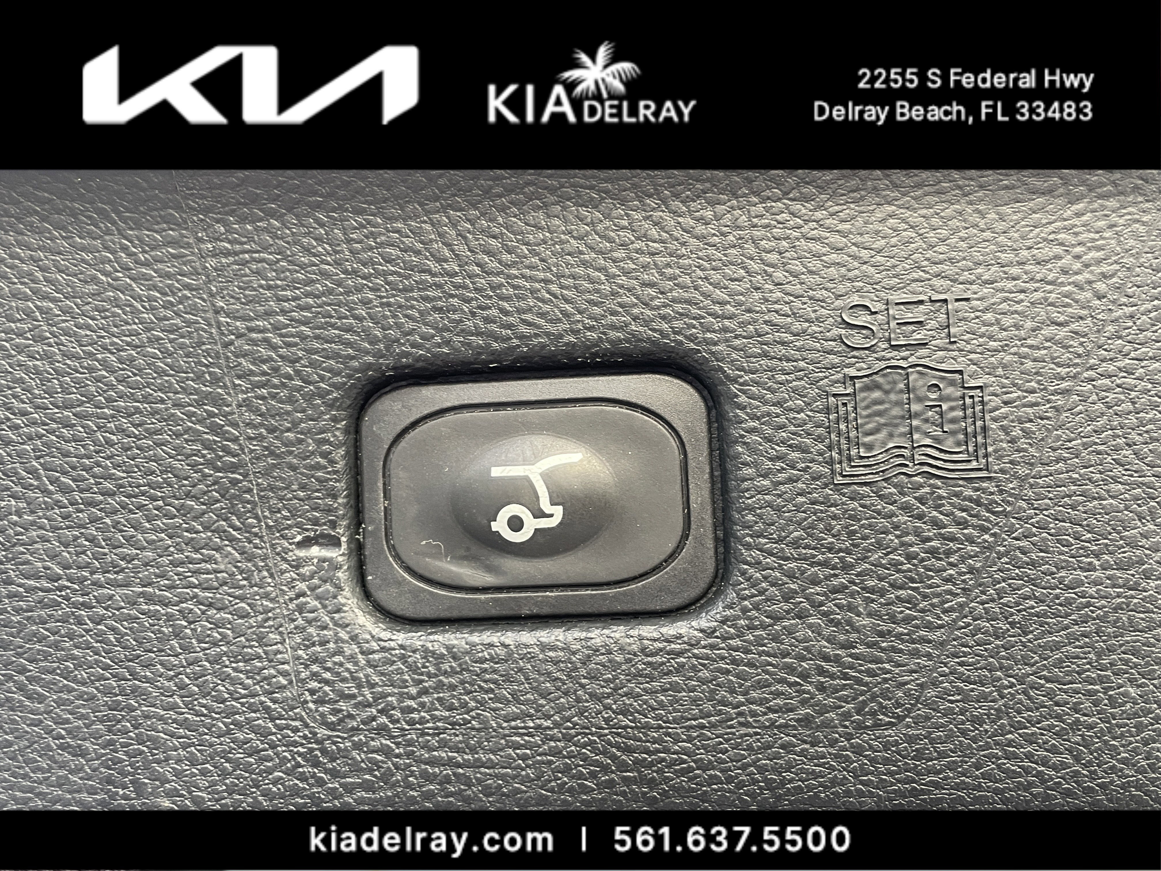 Used 2020 Ford Edge Titanium image 10