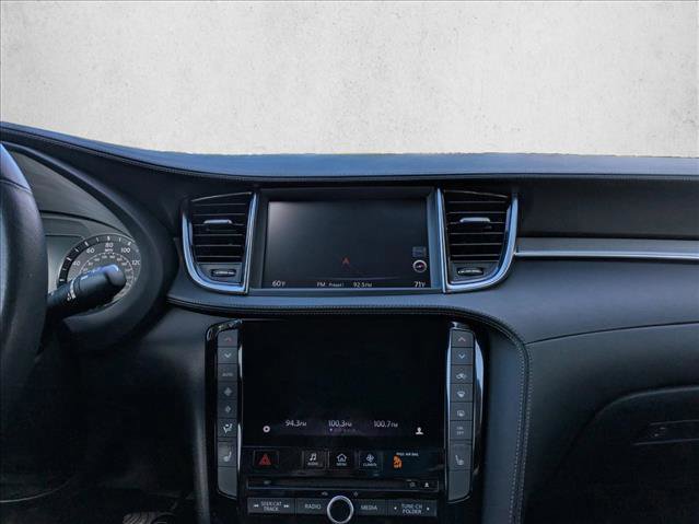 Used 2019 INFINITI QX50 Luxe w/ Navigation Package image 12