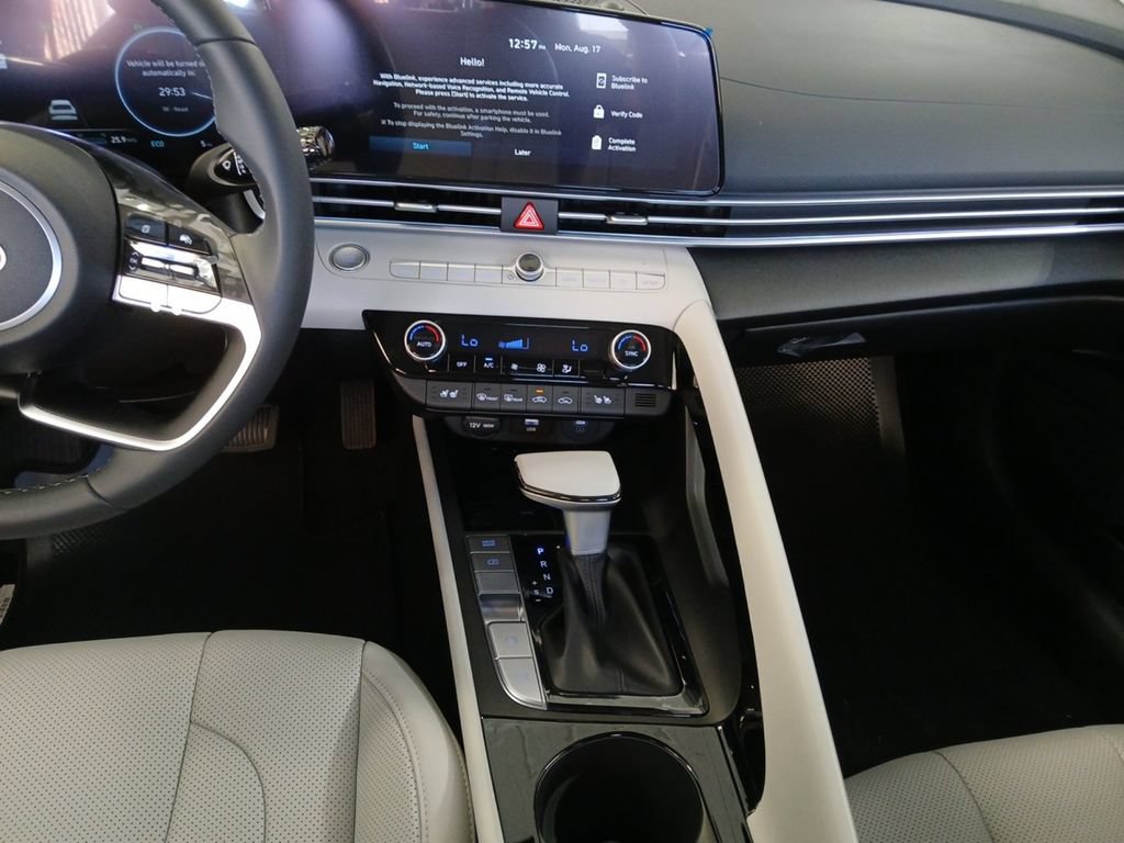 New 2026 Hyundai Elantra Limited FWD image 11