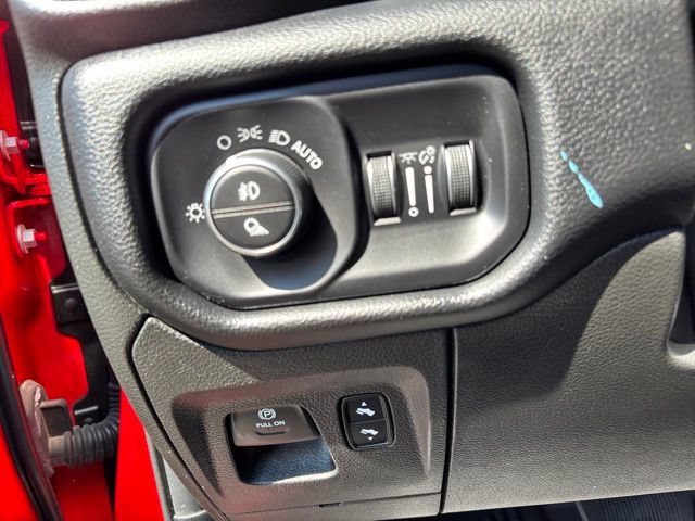 Used 2019 RAM 1500 Rebel w/ Level 2 Equipment Group AWD/4WD image 15