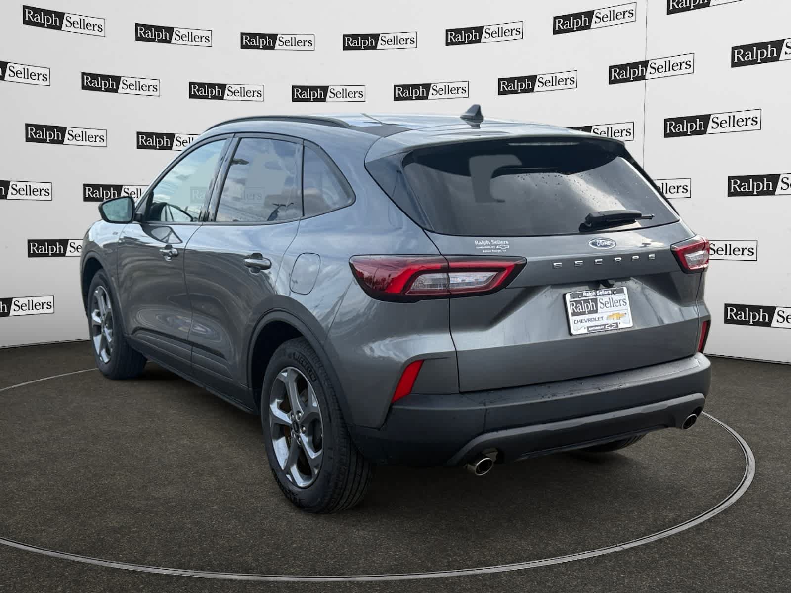 Used 2025 Ford Escape ST-Line FWD image 4