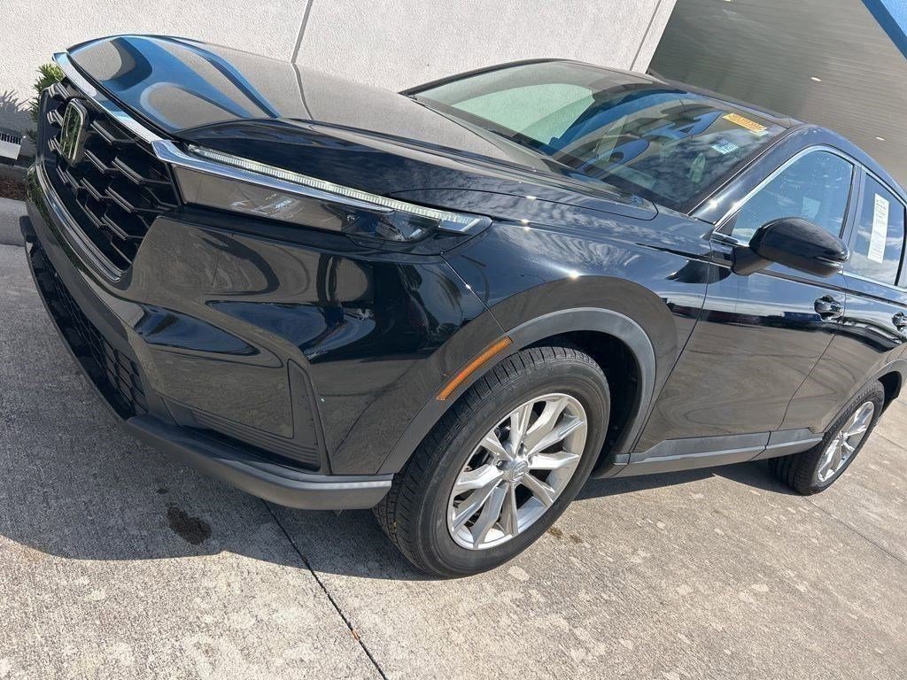 Used 2023 Honda CR-V EX image 4