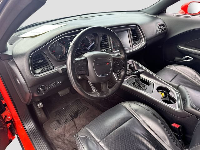 Used 2016 Dodge Challenger R/T Plus RWD image 10