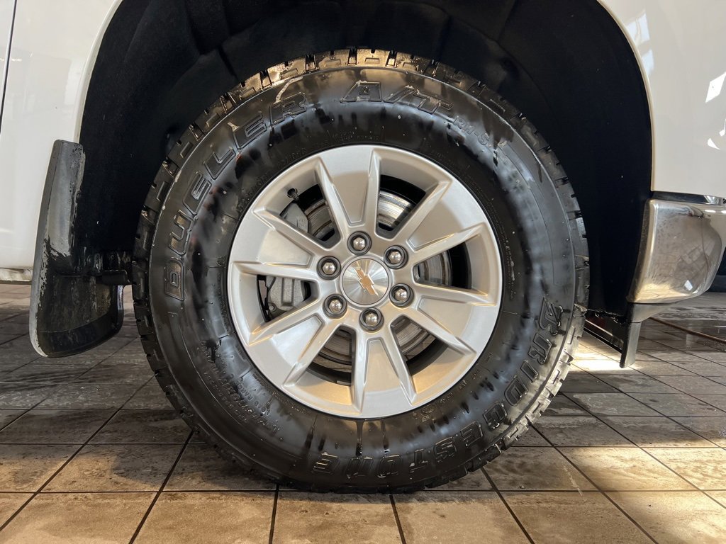 Used 2025 Chevrolet Silverado 1500 LT image 11